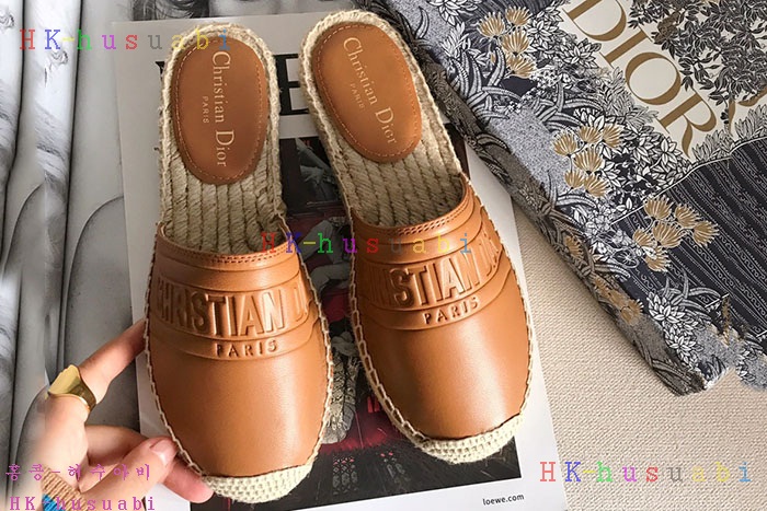 NEW 디올 신발 신상 DR 857222