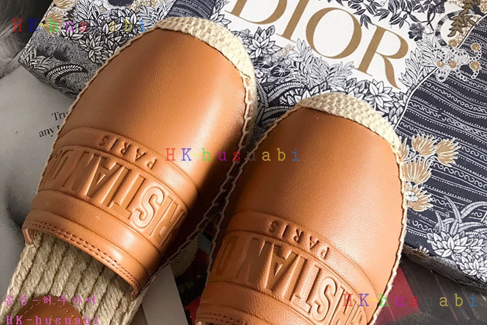 NEW 디올 신발 신상 DR 857222