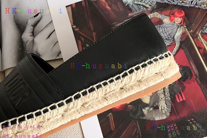 NEW 디올 신발 신상 DR 857223