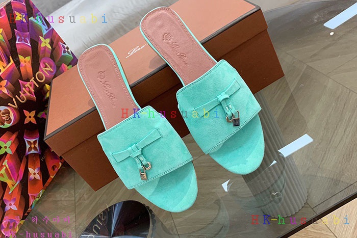 NEW 로로피아나 슬리퍼 신상 L 857229
