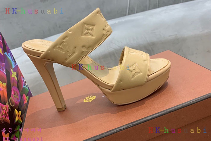 NEW 루이비통 신발 신상 LV 857550
