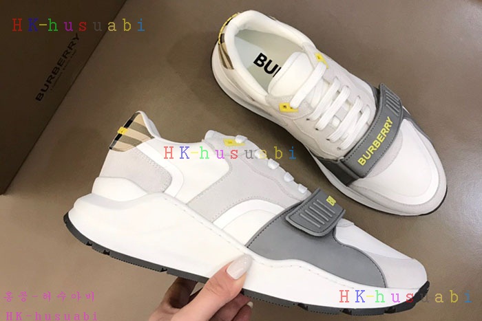 NEW 버버리 남성 스니커즈 B 585580