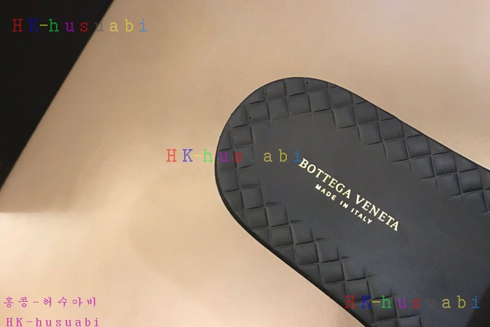 NEW 보테가베네타 남성 슬리퍼 BV 525223