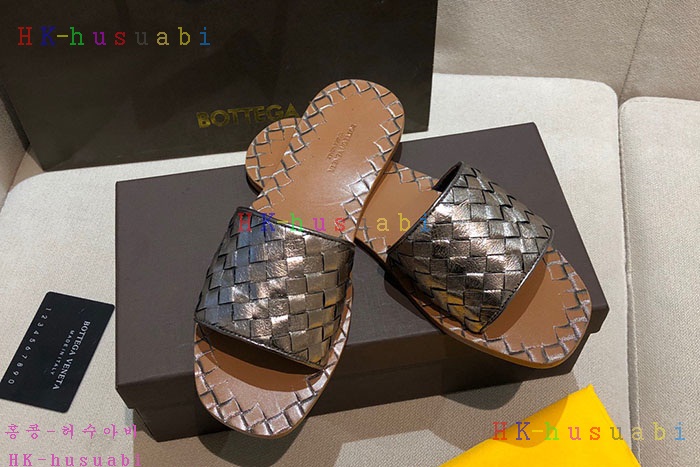 NEW 보테가베네타 슬리퍼 신상 BV 57308