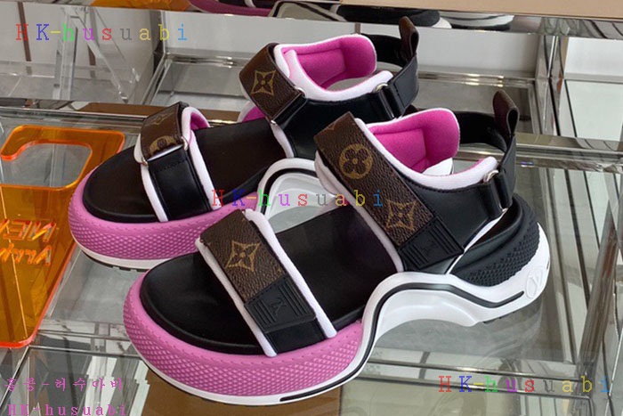 NEW 루이비통 샌들 신상 LV 859921