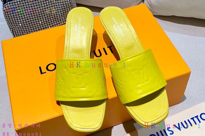 NEW 루이비통 샌들 신상 LV 857801