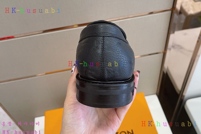 NEW 루이비통 로퍼 신상 LV 857818