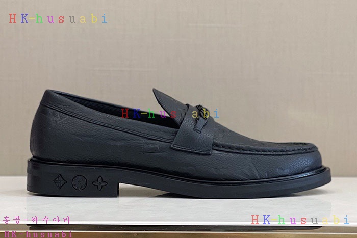NEW 루이비통 로퍼 신상 LV 857818