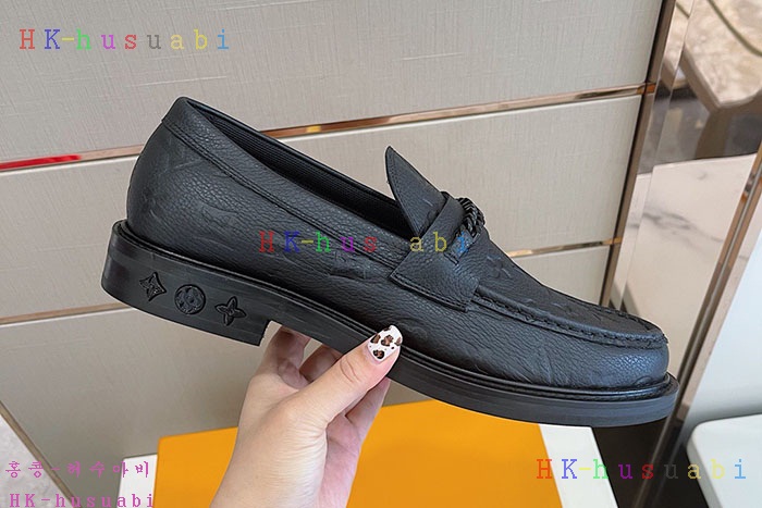 NEW 루이비통 로퍼 신상 LV 857818