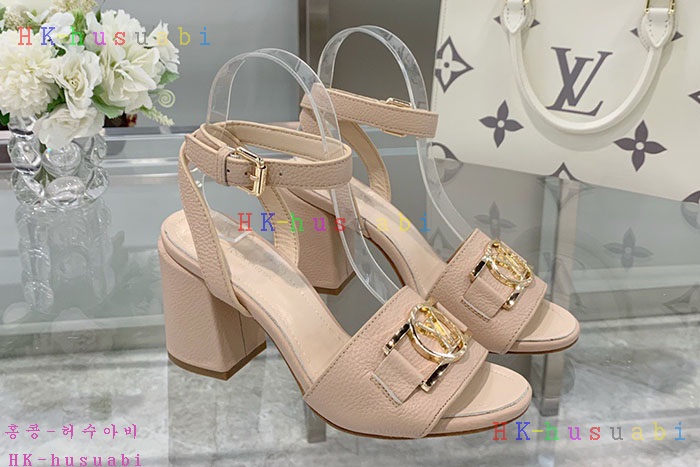 NEW 루이비통 샌들 신상 LV 857523