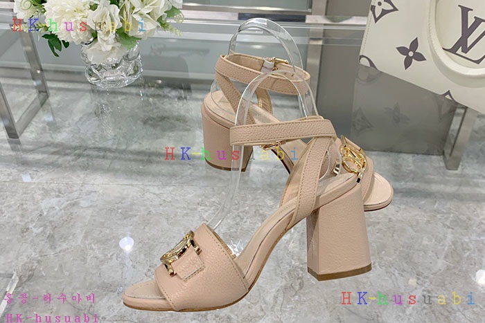 NEW 루이비통 샌들 신상 LV 857523