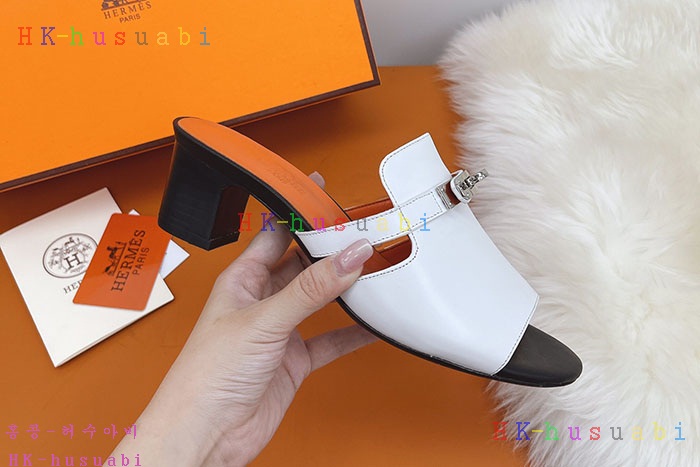 NEW 에르메스  신발 신상 H 572220