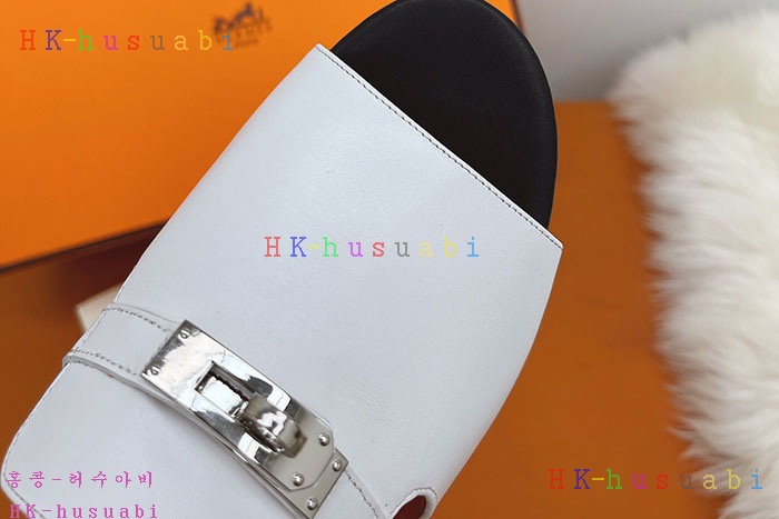 NEW 에르메스  신발 신상 H 572220