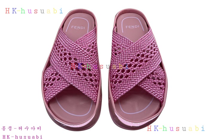 NEW 펜디 슬리퍼 신상 FD 572775