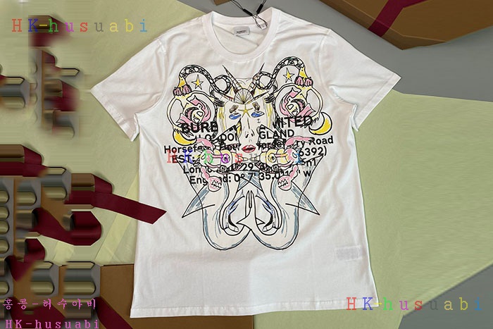 NEW 버버리 반팔티 신상 B 572562