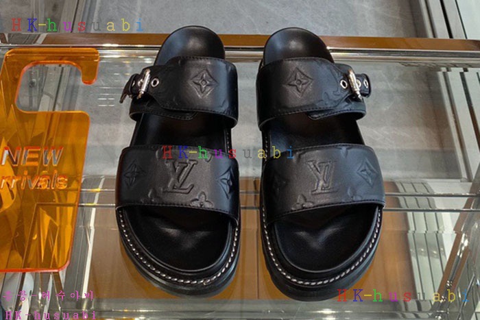 NEW 루이비통 슬리퍼 신상 LV 555101