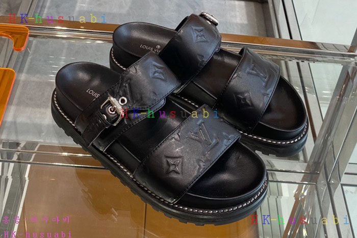NEW 루이비통 슬리퍼 신상 LV 555101