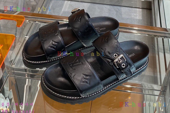 NEW 루이비통 슬리퍼 신상 LV 555101