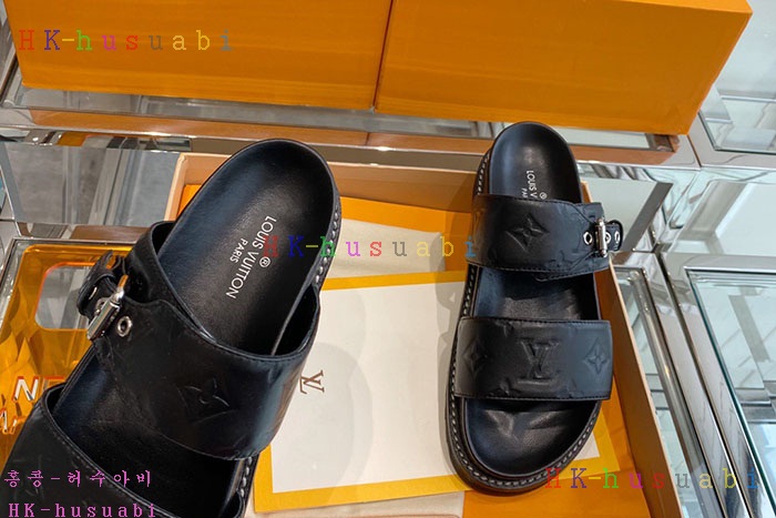 NEW 루이비통 슬리퍼 신상 LV 555101