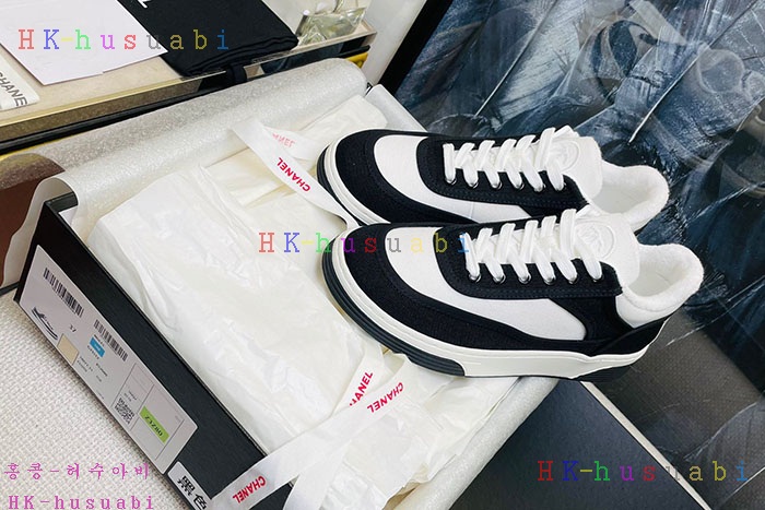 NEW 샤넬  스니커즈 신상 C 557280
