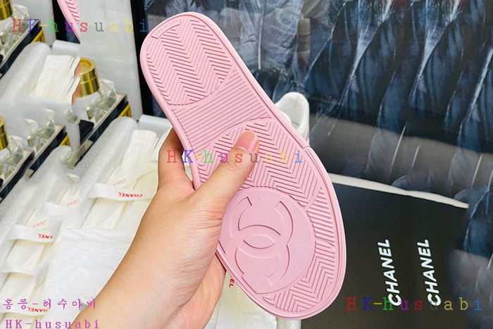 NEW 샤넬  스니커즈 신상 C 557282