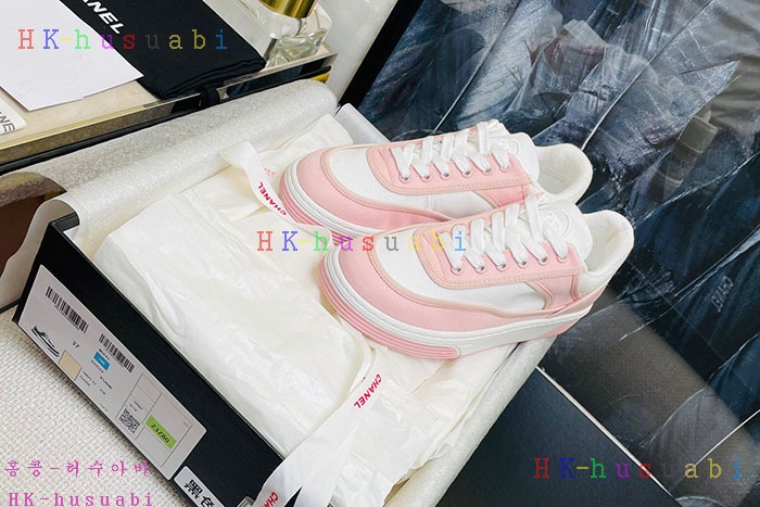NEW 샤넬  스니커즈 신상 C 557282