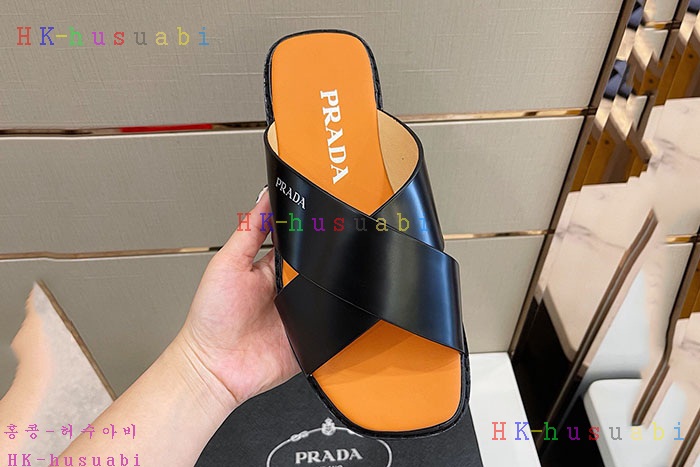 NEW 프라다 슬리퍼 신상 P 3325008