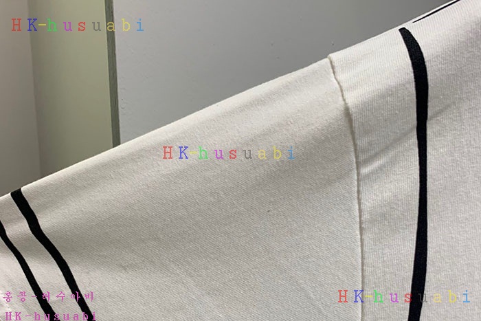 NEW 펜디 반팔티 신상 FD 376650