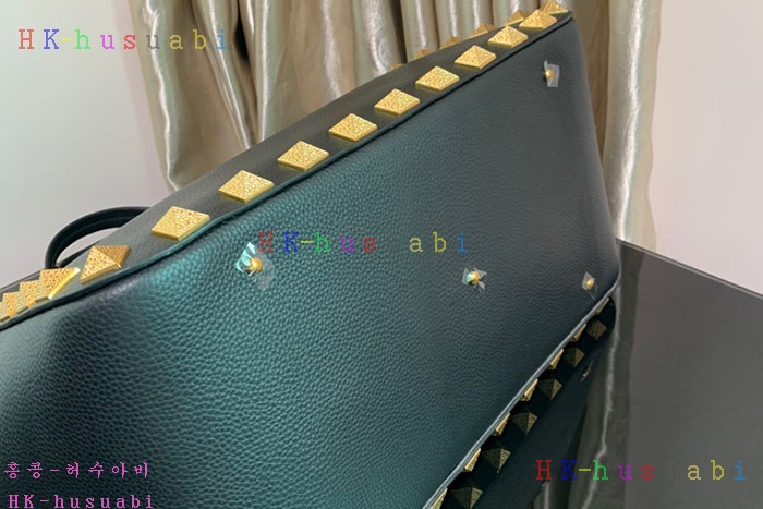 ★미러급★발렌티노 가죽 ROMAN STUD 쇼퍼백 V 572440