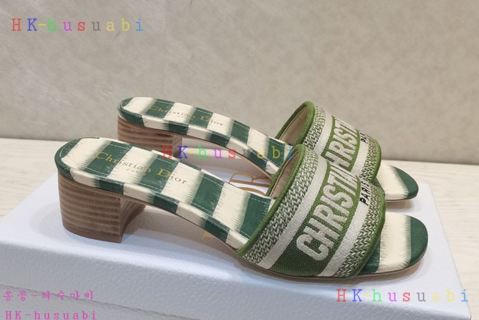 NEW 디올 슬리퍼 신상 DR 957407