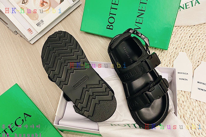 NEW 보테가베네타 샌들 신상 BV 635771
