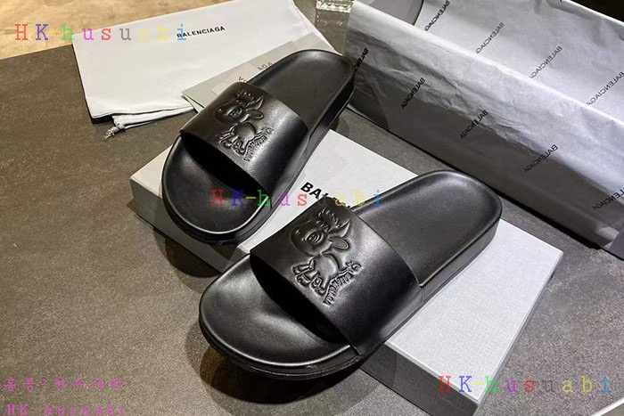 NEW 발렌시아가 슬리퍼 신상 B 922552