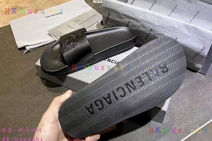NEW 발렌시아가 슬리퍼 신상 B 922552