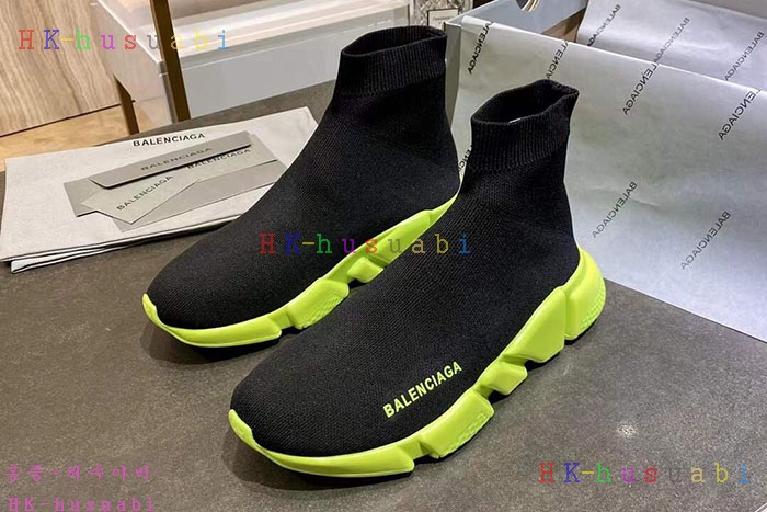 NEW 발렌시아가 스니커즈 신상 B 922525