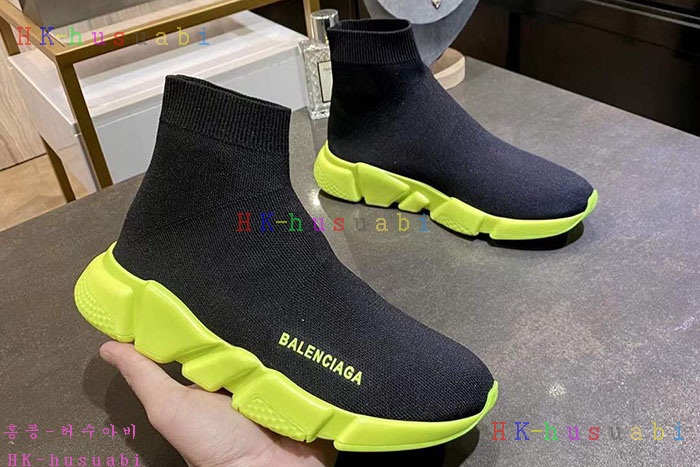 NEW 발렌시아가 스니커즈 신상 B 922525
