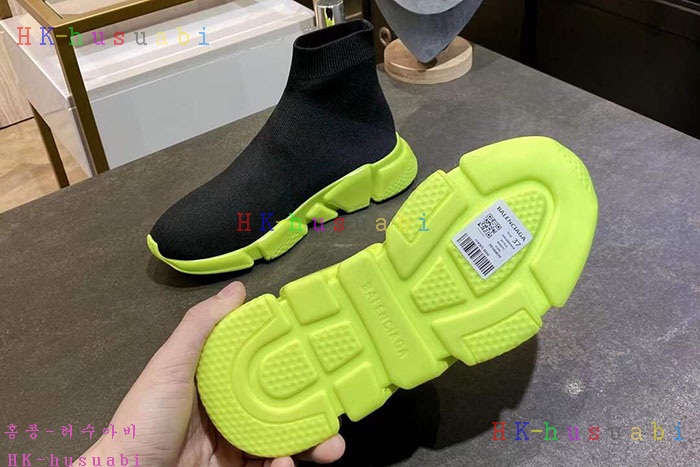 NEW 발렌시아가 스니커즈 신상 B 922525