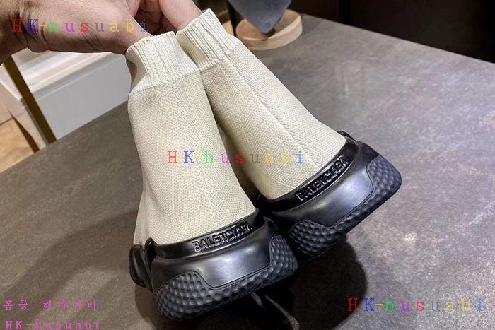 NEW 발렌시아가 스니커즈 신상 B 922530