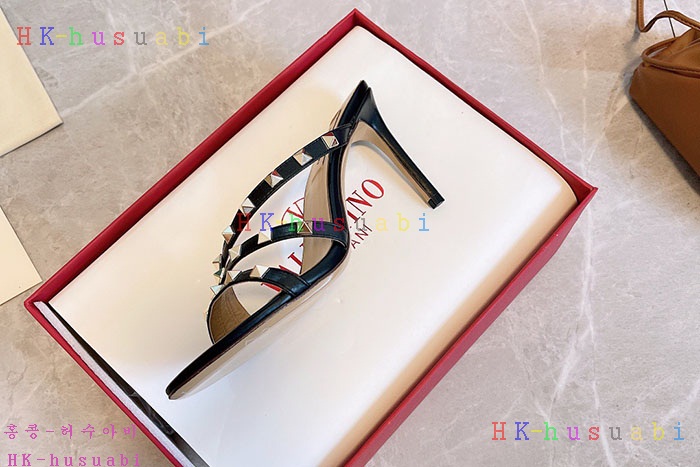 NEW 발렌티노 샌들 신상 V 8572250
