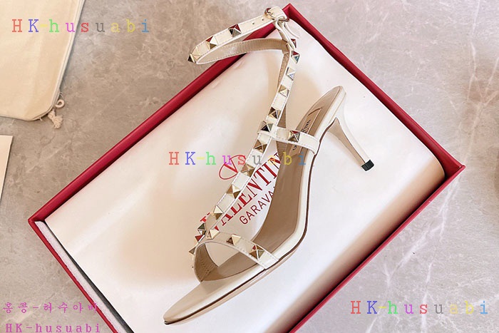 NEW 발렌티노 샌들 신상 V 8572253