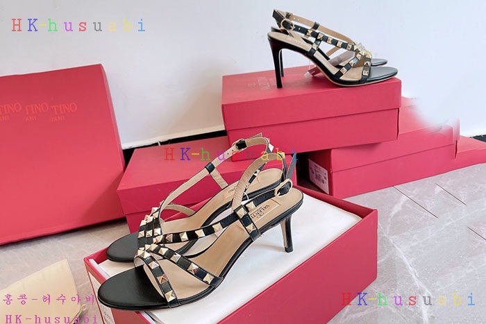 NEW 발렌티노 샌들 신상 V 8572257