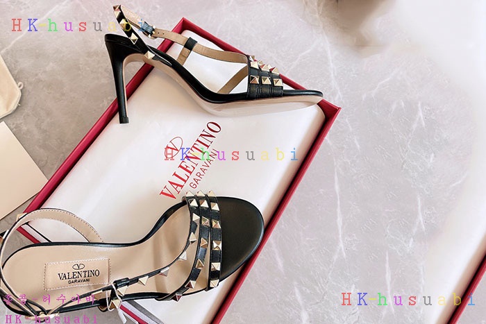NEW 발렌티노 샌들 신상 V 8572257