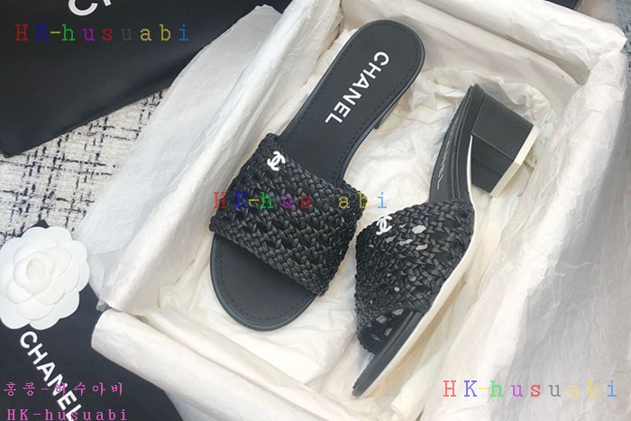 NEW 샤넬 샌들 신상 C 557661