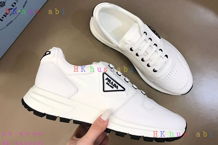 NEW 프라다 스니커즈 신상 P 857723