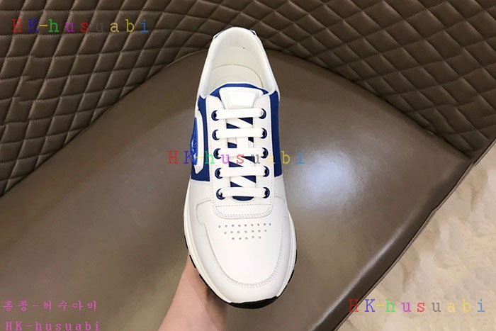 NEW 프라다 스니커즈 신상 P 857724