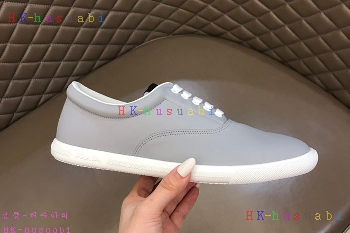 NEW 프라다 스니커즈 신상 P 857726