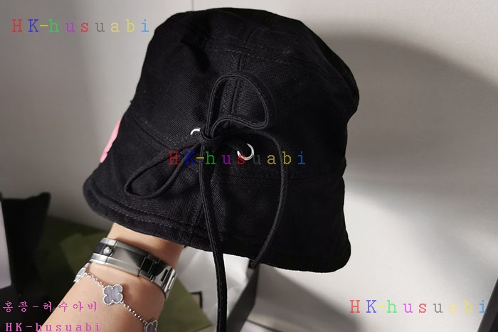 NEW 셀린느 모자 신상 C 572884