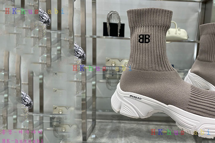 NEW 발렌시아가 스니커즈 신상 B 427752