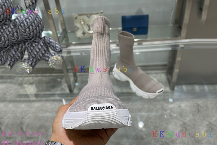 NEW 발렌시아가 스니커즈 신상 B 427752