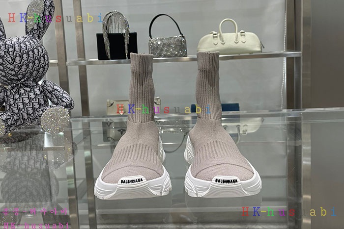 NEW 발렌시아가 스니커즈 신상 B 427752