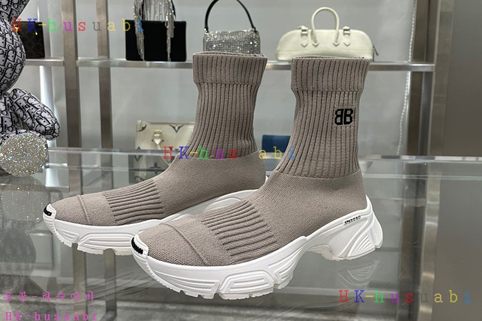NEW 발렌시아가 스니커즈 신상 B 427752